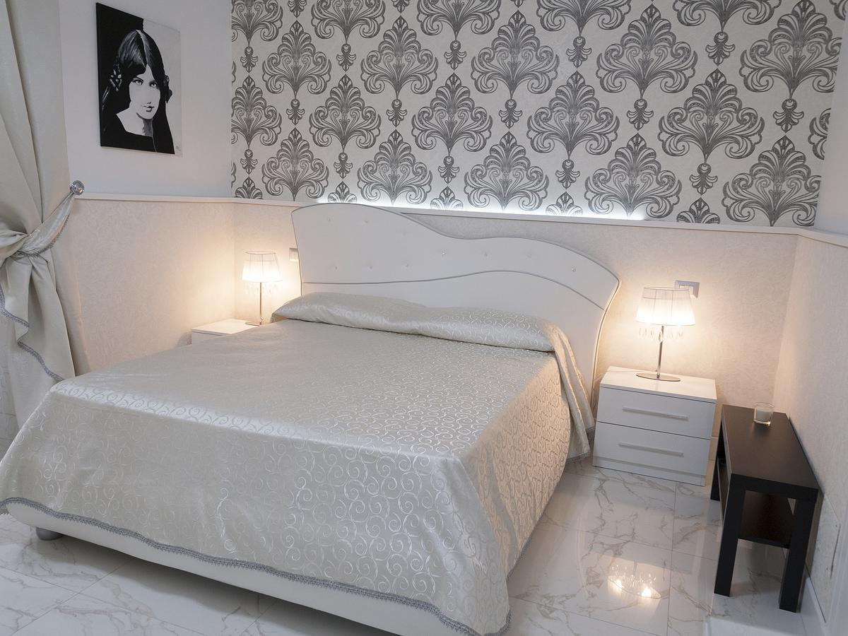 Bed and Breakfast La Dimora Del Marchese Катания Экстерьер фото