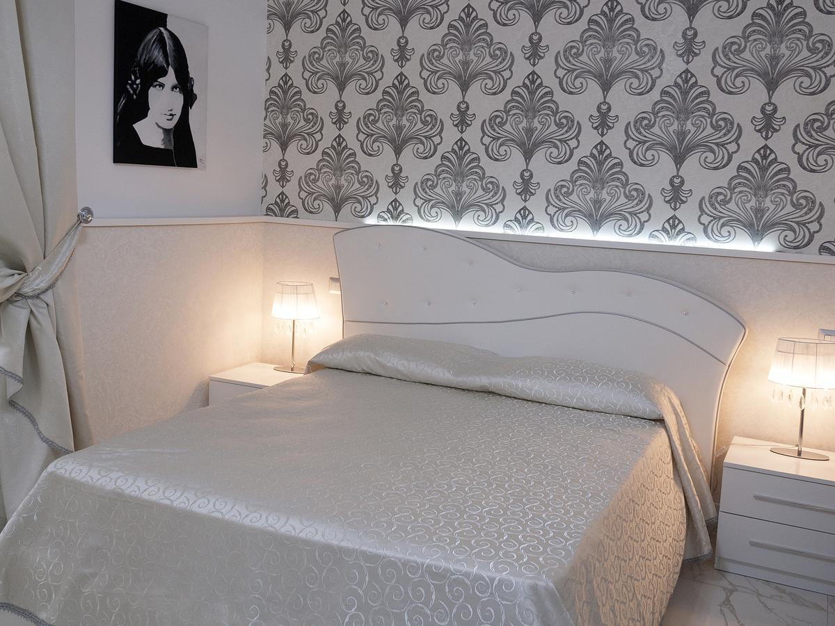 Bed and Breakfast La Dimora Del Marchese Катания Экстерьер фото