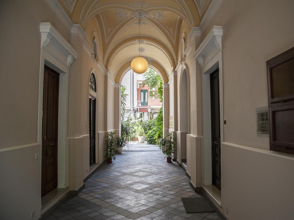 Bed and Breakfast La Dimora Del Marchese Катания Экстерьер фото